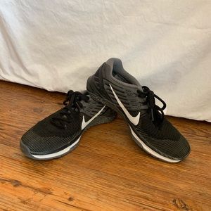 Women’s Nike Metcon 4